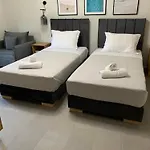 Moulinos 아파트