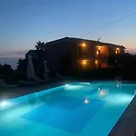 Moulinos 아파트