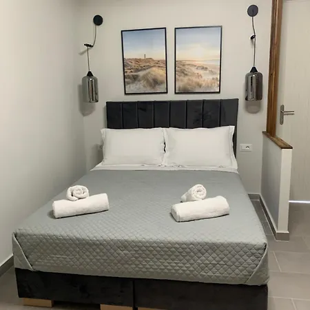 Moulinos Apartament *