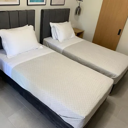 Moulinos Apartament *