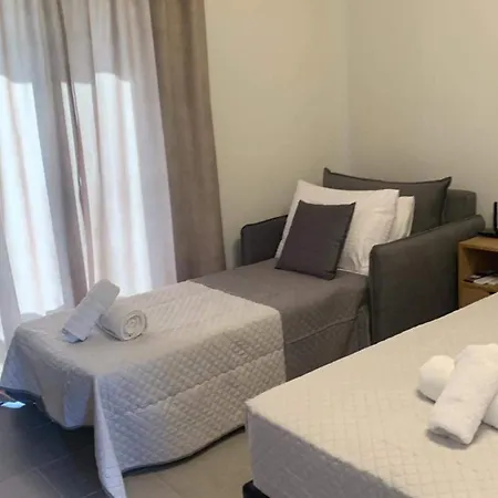 Apartment Moulinos *